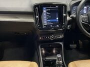 Volvo XC40 2.0 T4 Inscription SUV 5dr Petrol Auto AWD Euro 6 (s/s) (190 ps) Start Stop 16