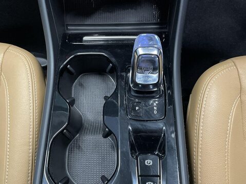 Volvo XC40 2.0 T4 Inscription SUV 5dr Petrol Auto AWD Euro 6 (s/s) (190 ps) Start Stop 20