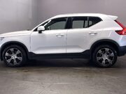 Volvo XC40 2.0 T4 Inscription SUV 5dr Petrol Auto AWD Euro 6 (s/s) (190 ps) Start Stop 5