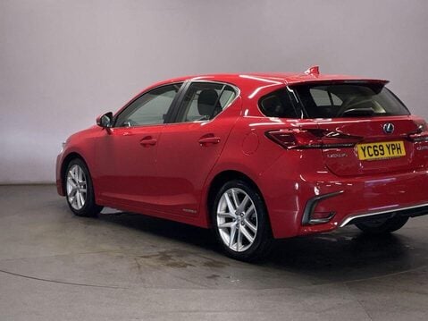 Lexus CT 1.8 200h Hatchback 5dr Petrol Hybrid E-CVT Euro 6 (s/s) (136 ps) Start Stop 6