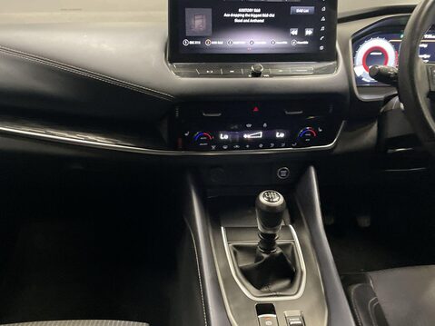 Nissan Qashqai 1.3 DIG-T MHEV Tekna SUV 5dr Petrol Hybrid Manual Euro 6 (s/s) (140 ps) Cr 16