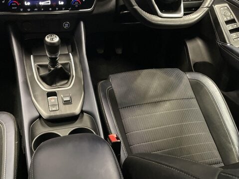 Nissan Qashqai 1.3 DIG-T MHEV Tekna SUV 5dr Petrol Hybrid Manual Euro 6 (s/s) (140 ps) Cr 15