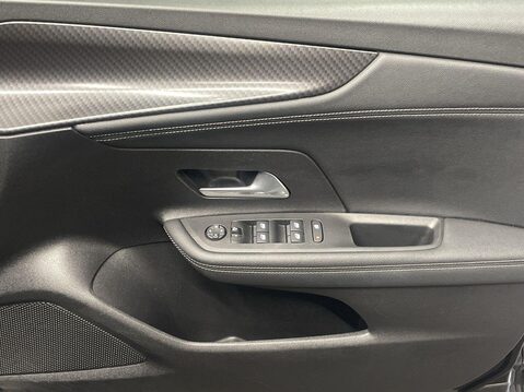 Vauxhall Mokka 1.2 Turbo SRi Premium SUV 5dr Petrol Manual Euro 6 (s/s) (100 ps) Reverse C 25