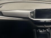 Vauxhall Grandland 1.2 Turbo Elite SUV 5dr Petrol Manual Euro 6 (s/s) (130 ps) Reverse Camera 16