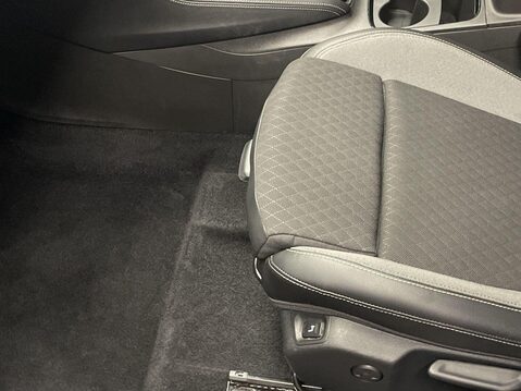 Vauxhall Grandland 1.2 Turbo Elite SUV 5dr Petrol Manual Euro 6 (s/s) (130 ps) Reverse Camera 17