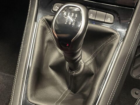 Vauxhall Grandland 1.2 Turbo Elite SUV 5dr Petrol Manual Euro 6 (s/s) (130 ps) Reverse Camera 20