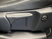 Vauxhall Grandland 1.2 Turbo Elite SUV 5dr Petrol Manual Euro 6 (s/s) (130 ps) Reverse Camera 24