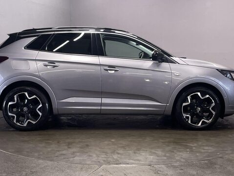 Vauxhall Grandland 1.2 Turbo Elite SUV 5dr Petrol Manual Euro 6 (s/s) (130 ps) Reverse Camera 9