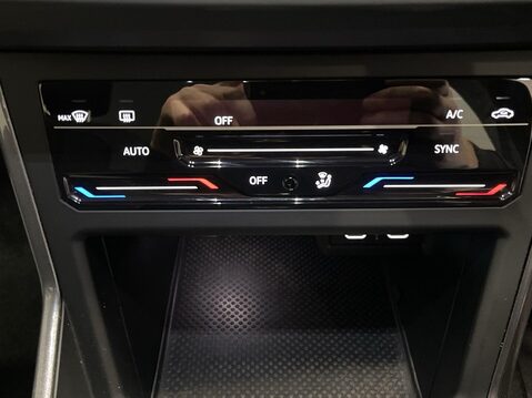 Volkswagen Polo 1.0 TSI Style Hatchback 5dr Petrol Manual Euro 6 (s/s) (95 ps) One Owner - 27