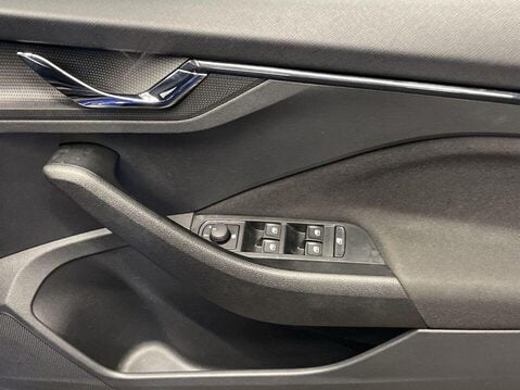 Skoda Kamiq 1.0 TSI SE SUV 5dr Petrol Manual Euro 6 (s/s) (95 ps) Start Stop - Alloys 27