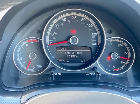 Volkswagen Up 1.0 R-Line Hatchback 5dr Petrol Manual Euro 6 (s/s) (65 ps) Service History 22