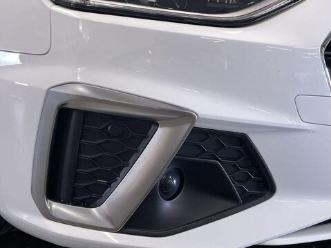 Audi A4 2.0 TDI 30 S line Saloon 4dr Diesel S Tronic Euro 6 (s/s) (136 ps) Cruise 11