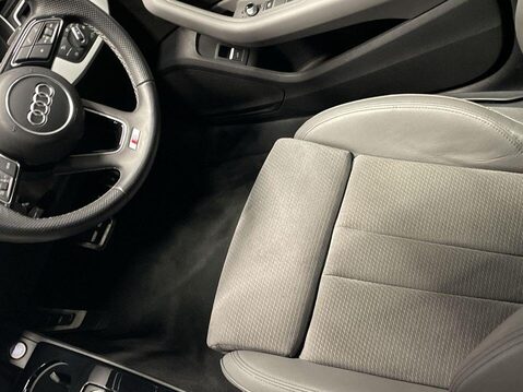 Audi A4 2.0 TDI 30 S line Saloon 4dr Diesel S Tronic Euro 6 (s/s) (136 ps) Cruise 15