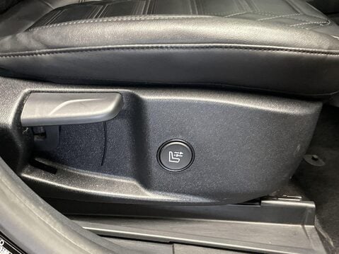 Ford Puma 1.0T EcoBoost MHEV ST-Line Vignale SUV 5dr Petrol DCT Euro 6 (s/s) (155 ps) 23