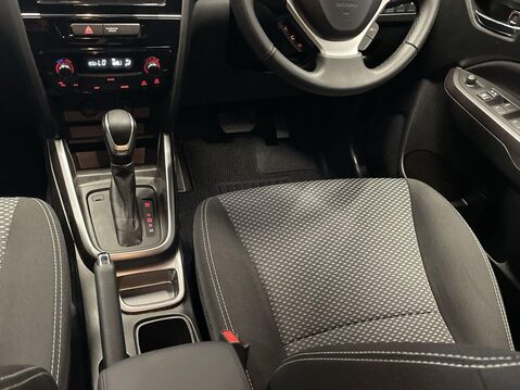 Suzuki Vitara 1.5 SZ-T SUV 5dr Petrol Hybrid AGS Auto Euro 6 (s/s) (115 ps) Cruise Contr 15