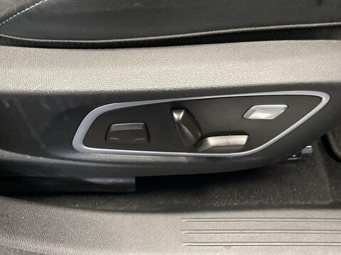 Renault Austral 1.2 E-TECH techno esprit Alpine SUV 5dr Petrol Hybrid Auto Euro 6 (s/s) (20 24