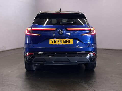 Renault Austral 1.2 E-TECH techno esprit Alpine SUV 5dr Petrol Hybrid Auto Euro 6 (s/s) (20 7