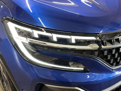 Renault Austral 1.2 E-TECH techno esprit Alpine SUV 5dr Petrol Hybrid Auto Euro 6 (s/s) (20 22