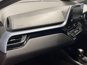 Toyota C-HR 2.0 DESIGN 5d AUTO 181 BHP Cruise Control - DAB Radio 16