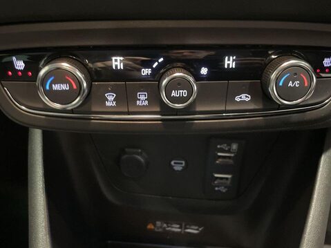 Vauxhall Crossland 1.2 ELITE NAV 5d 129 BHP Rear Camera - Parking Sensors 28