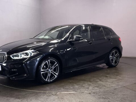 BMW 1 Series 1.5 118i M Sport (LCP) Hatchback 5dr Petrol DCT Euro 6 (s/s) (136 ps) Crui 4