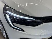 Renault Clio 1.6 E-TECH E-Tech engineered Hatchback 5dr Petrol Hybrid Auto Euro 6 (s/s) 22