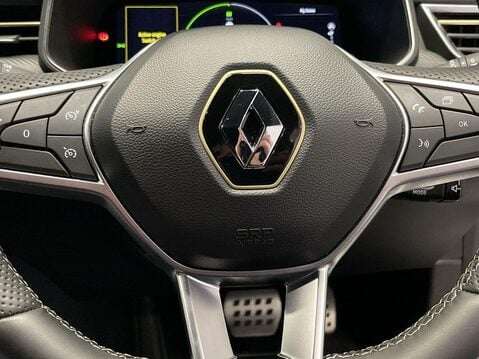 Renault Clio 1.6 E-TECH E-Tech engineered Hatchback 5dr Petrol Hybrid Auto Euro 6 (s/s) 21