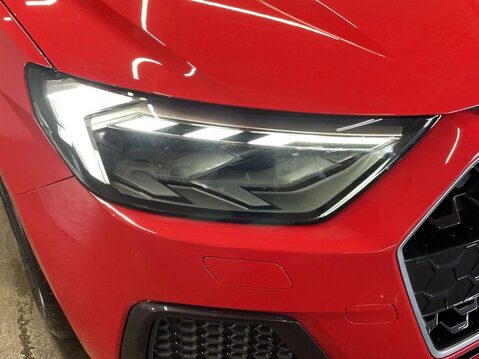 Audi A1 1.0 TFSI 30 Sport Sportback 5dr Petrol Manual Euro 6 (s/s) (110 ps) Air Con 21