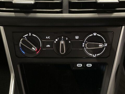 Volkswagen Taigo 1.0 TSI Life SUV 5dr Petrol Manual Euro 6 (s/s) (95 ps) One Owner - Service 26