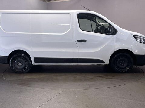 Renault Trafic 2.0 dCi Blue 28 Business+ Panel Van 5dr Diesel Manual SWB Euro 6 (s/s) (130 9