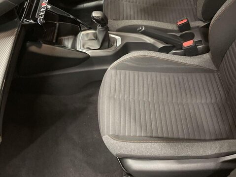 Peugeot 208 1.2 PureTech Active Premium Hatchback 5dr Petrol Manual Euro 6 (s/s) (75 ps 17