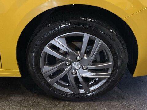 Peugeot 208 1.2 PureTech Active Premium Hatchback 5dr Petrol Manual Euro 6 (s/s) (75 ps 12