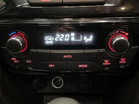 Suzuki Vitara 1.5 SZ5 SUV 5dr Petrol Hybrid AGS Auto ALLGRIP Euro 6 (s/s) (115 ps) Revers 26