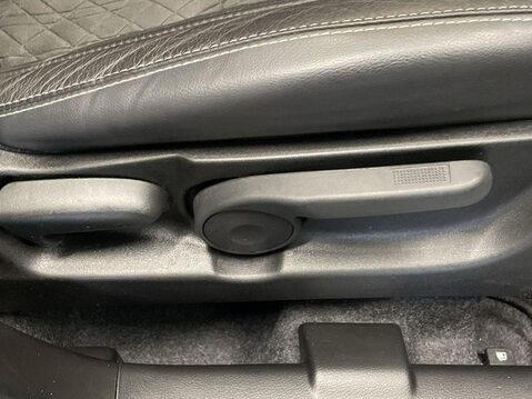 Suzuki Vitara 1.5 SZ5 SUV 5dr Petrol Hybrid AGS Auto ALLGRIP Euro 6 (s/s) (115 ps) Revers 23