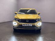 Volkswagen T-Roc 1.5 R-LINE TSI EVO 5d 148 BHP Air Con - Bluetooth - Alloys 3
