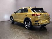 Volkswagen T-Roc 1.5 R-LINE TSI EVO 5d 148 BHP Air Con - Bluetooth - Alloys 6