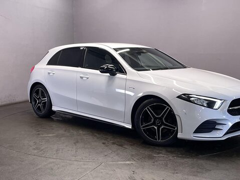 Mercedes-Benz A Class 1.3 A180 AMG Line Edition (Executive) Hatchback 5dr Petrol 7G-DCT Euro 6 (s 1