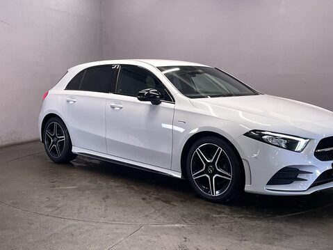 Mercedes-Benz A Class 1.3 A180 AMG Line Edition (Executive) Hatchback 5dr Petrol 7G-DCT Euro 6 (s 2