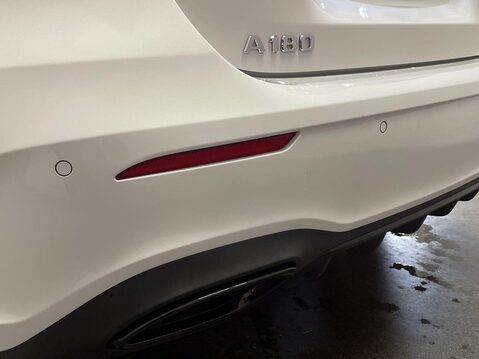 Mercedes-Benz A Class 1.3 A180 AMG Line Edition (Executive) Hatchback 5dr Petrol 7G-DCT Euro 6 (s 14