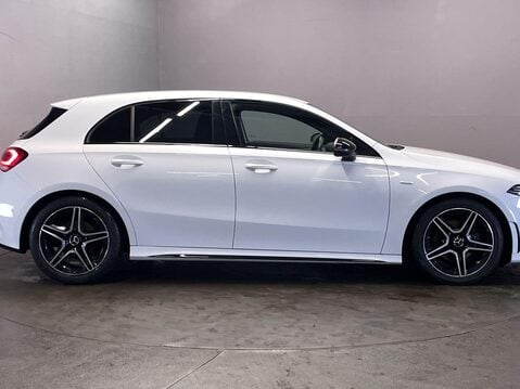 Mercedes-Benz A Class 1.3 A180 AMG Line Edition (Executive) Hatchback 5dr Petrol 7G-DCT Euro 6 (s 9