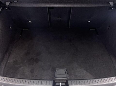 Mercedes-Benz A Class 1.3 A180 AMG Line Edition (Executive) Hatchback 5dr Petrol 7G-DCT Euro 6 (s 13