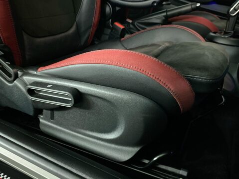 Mini Convertible 2.0 John Cooper Works Convertible 2dr Petrol Steptronic Euro 6 (s/s) (231 p 26