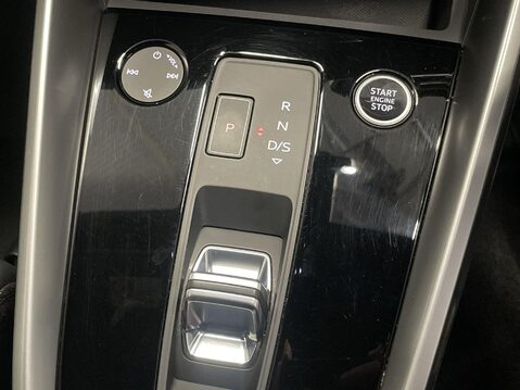 Audi A3 1.5 TFSI 35 S line Saloon 4dr Petrol S Tronic Euro 6 (s/s) (150 ps) Cruise 20