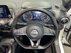 Nissan Juke 1.0 DIG-T N-Connecta SUV 5dr Petrol Manual Euro 6 (s/s) (114 ps) Cruise Co