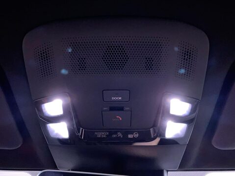 Lexus LBX 1.5 VVT-iE Premium Plus SUV 5dr Petrol Hybrid E-CVT Euro 6 (s/s) (136 ps) C 18