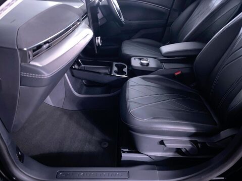 Ford Mustang Mach-E Standard Range 70kWh SUV 5dr Electric Automatic (269 ps) Cruise Control - 17