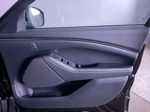 Ford Mustang Mach-E Standard Range 70kWh SUV 5dr Electric Automatic (269 ps) Cruise Control - 27