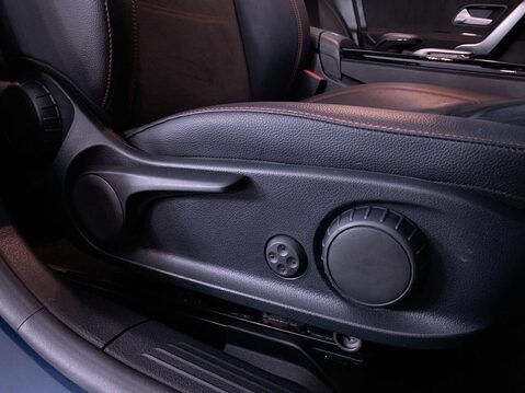 Mercedes-Benz A Class 1.3 A200 AMG Line Night Edition (Premium Plus) Saloon 4dr Petrol 7G-DCT Eur 26