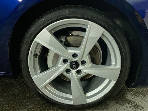 Audi A4 2.0 TFSI 40 S line Estate 5dr Petrol S Tronic Euro 6 (s/s) (204 ps) Cruise 12