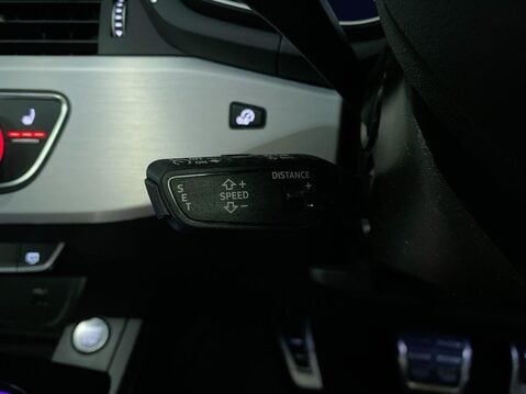 Audi A4 2.0 TFSI 40 S line Estate 5dr Petrol S Tronic Euro 6 (s/s) (204 ps) Cruise 32